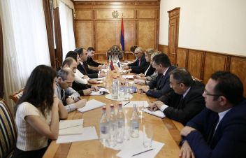 ՆԳ նախարարն ընդունել է ԽԿԿ պատվիրակությանը․ անդրադարձ է կատարվել Լեռնային Ղարաբաղում տիրող իրավիճակին
