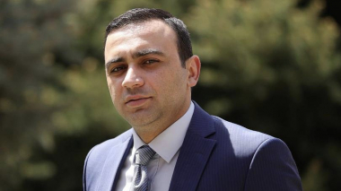 Իրեն հարգող տղամարդը պատրաստ էր գանգ կոտրել, սակայն կապիտուլյացիան ստորագրելուց մոռացել էր տղամարդկության մասին. Չախոյան