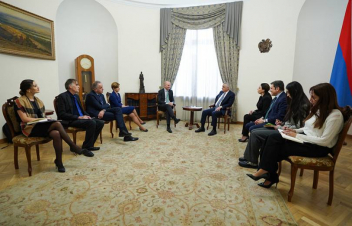 Փոխվարչապետը ԵՄ փաստահավաք առաքելության անդամներին ներկայացրել է ԼՂ-ից բռնի տեղահանված անձանց կարիքները