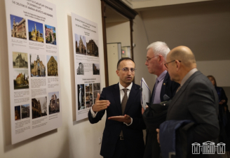 Խորհրդարանում բացվել է «Հայկական պատմամշակութային հետքը Բաքվում» խորագրով ցուցահանդես