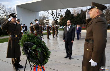 Արարատ Միրզոյանը Զագրեբում այցելել է «Խորվաթ զոհերի ձայնը. ցավի պատ» հուշարձան