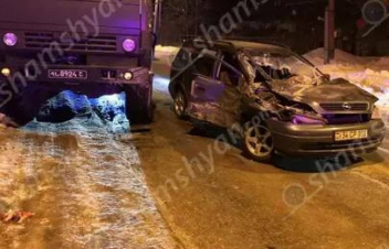 Խոշոր ավտովթար Վանաձորում․ «Օպել»-ը մխրճվել է «Կամազ»-ի մեջ, կա վիրավոր