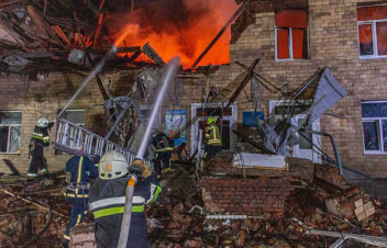 Ածխացած դիեր, հրդեհներ, փլատակներ. Խարկովում ԱԹՍ-ների հարվածների հետևանքով նաև մանկահասակ երեխաներ են զոհվել