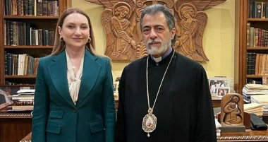 Դեսպան Մակունցը և Հովնան արքեպիսկոպոս Տերտերյանը քննարկել են Լոս Անջելեսի հայ համայնքին առնչվող հարցեր