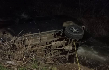 Սյունիքում գետն ընկած «ՈւԱԶ»-ը դուրս է բերվել հատուկ տեխնիկայի օգնությամբ․ վարորդը հոսպիտալացվել է