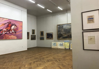 Առաջարկում եմ Պուշկինի 62 հասցեում գտնվող շենքի ֆասադը նկարազարդել Արա Սարգսյանի և Հակոբ Կոջոյանի աշխատանքներից մեկով. Ժենյա Սարգսյան