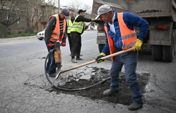 Միջպետական և հանրապետական նշանակության ավտոճանապարհներին ամառային պահպանման աշխատանքներ են իրականացվում