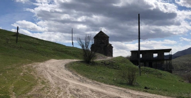 Կնորոգվեն Ոսկեպարի Սբ Աստվածածին եկեղեցու տանիքածածկերը․ դրանք խիստ քայքայված և վնասված են