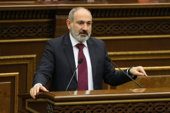 «Ոնց միշտ փախել եք, այդպես էլ փախչելու եք․․․»․ Վարչապետը ԱԺ-ում է, ընդդիմությունը չկա