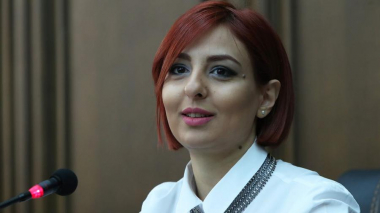 Անի Սամսոնյանը դադարեցնում է անդամակցությունը «Լուսավոր Հայաստան» կուսակցությանը