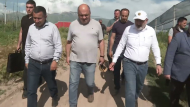 Վարչապետը Իշխանասարում այցելել է «ԱՆԴ» ընկերության ինտենսիվ այգի և Սիսիանի Անտառային կոմիտեի տնկարան