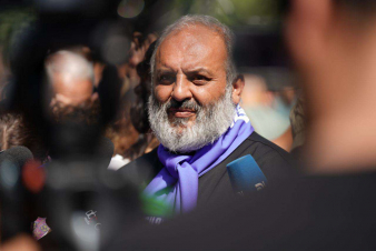 Ես էլ Սուրեն Պետրոսյանին հարցեր ունեմ, կվերադառնա, կճշտենք ու կկայացնենք որոշումներ. Գալստանյան