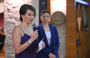 42 hաջողակ կին գործարարները ստացել են 1-ական մլն դրամ ֆինանսական աջակցությունը. «Իմ քայլը» հանձնել է հավաստագրերը