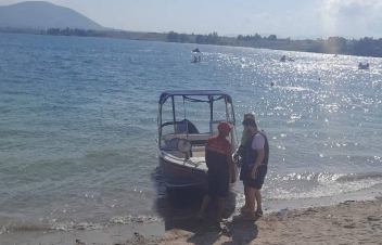 Ջրափրակարարները ափ են դուրս բերել մոտորանավակով շրջված քաղաքացիներին