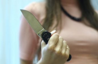 Հանգստյան գոտում 27-ամյա կինը դանակով հարվածել է երեք տղամարդու