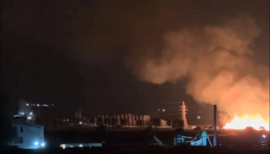 Այրվում են էտի արդյունքում կուտակված ճյուղերը