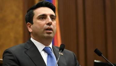 Որ դեպքում ուժի մեջ կմտնի Հայաստանի և Ադրբեջանի սահմանազատման հանձնաժողովների գործունեության կանոնակարգը. պարզաբանում է Ալեն Սիմոնյանը