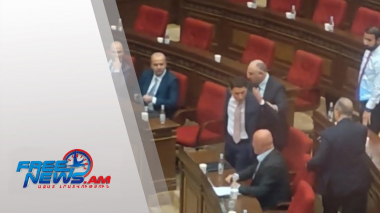 Քյարամյանն ափսոսում է ԱԺ-ում տեղի ունեցած միջադեպի համար