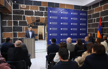 Կուսակցականների հետ հանդիպում ունեցա. Ալեն Սիմոնյանը լուսանկարներ է հրապարակել