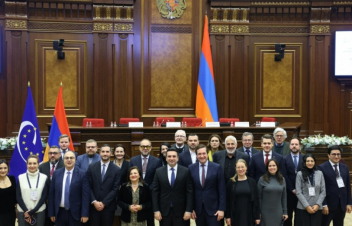 Հայաստանը՝ մարդու իրավունքների կարևոր հարցերը քննարկելու հարթակ. Երևան է ժամանել ԵԽԽՎ գլխավոր քարտուղարը