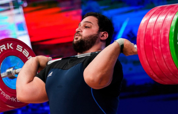 Վարազդատ Լալայանը դարձավ ծանրամարտի Աշխարհի չեմպիոն