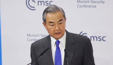 Պեկինը ստիպված կլինի համարժեք քայլեր ձեռնարկել, եթե Վաշինգտոնը շարունակի ճնշման քաղաքականությունը. Վան Ի