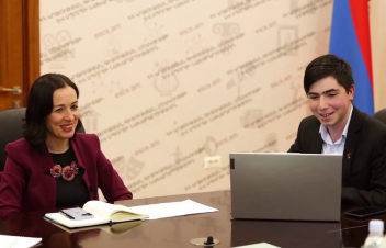 Աշակերտների և ուսանողների հետ քննարկեցինք իրենց հետաքրքրող հարցերը. մեզ համար հետևություններ արեցինք. նախարար