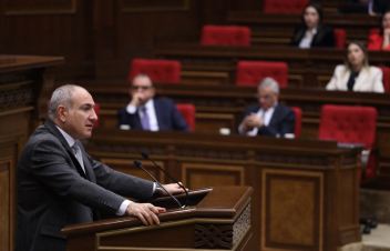 Ես առանց սեթևեթանքի ասում եմ՝ Ղարաբաղյան շարժումը մենք չպետք է շարունակենք․ Նիկոլ Փաշինյան