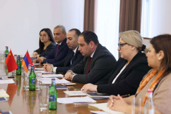 ՏԿԵ նախարարն ընդունել է ՀՀ-ում Չինաստանի գործերի ժամանակավոր հավատարմատարին