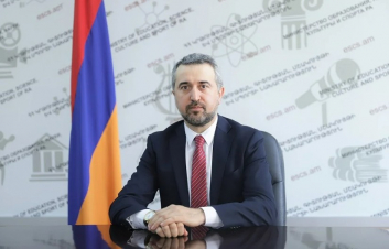 Հանրային խորհրդի նախագահ է նշանակվել Արայիկ Խզմալյանը