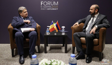 Հայաստանի և Ռումինիայի ԱԳ նախարարներն անդրադարձել են տարածաշրջանային կապուղիների ապաշրջափակման հարցերի