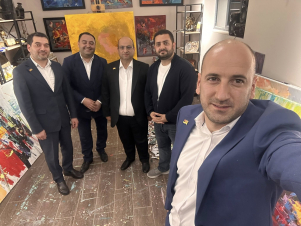 Դավիթի արվեստանոց այցելելու ամենաբարդ մասը թերևս կտավ ընտրելն ու այնտեղից դուրս գալն է. Սիսակ Գաբրիելյան