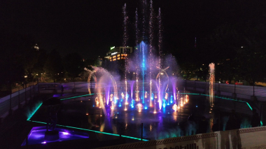 Վարդանյանների այգին՝ այսուհետ երգող-պարող նոր շատրվաններով