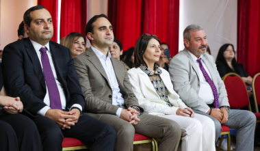 Վերջին զանգը նորի մեկնարկ է առաջին պատասխանատու որոշումներն ընդունելու ժամանակ. Ավինյան