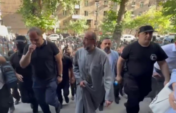 Միքայել արքեպիսկոպոս Աջապահյանը Քննչական կոմիտեում է