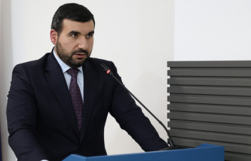 Միանգամից Նաիրի Հունանյանին առաջարկեք որպես վարչապետի թեկնածու. Ալեքսանյան