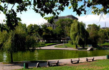 Կարապի լճում 53-ամյա տղամարդը 14-ամյա աղջկան ցույց է տվել սեռական բնույթի լուսանկարներ