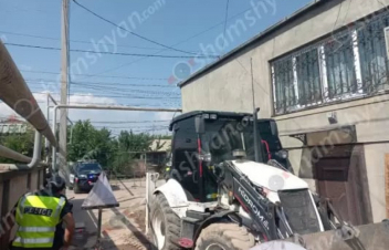 28-ամյա տնօրենը հոսանքահարվել, հիվանդանոցի ճանապարհին մահացել է