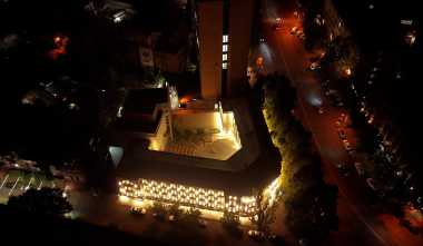 Պոլիտեխնիկի 6-րդ մասնաշենքը՝ գեղարվեստական նոր լուսավորությամբ