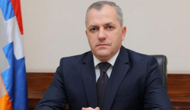 Ղարաբաղի լուծարումը ստորագրած «ծաղրածուն» հիմա էլ մեղադրում է հայ ժողովրդին. Չախոյան