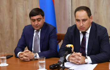 Դավիթ Խուդաթյանն այսօր Արմավիրի մարզպետի աշխատակազմին է ներկայացրել նորանշանակ մարզպետին