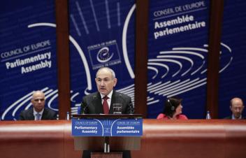 Կեցցե՛ Եվրոպայի խորհուրդը, կեցցե՛ ժողովրդավարությունը, կեցցե՛ երկխոսությունը, կեցցե՛ խաղաղությունը. վարչապետ