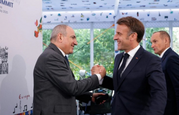 Ջերմ հանդիպում Ֆրանսիայի նախագահ Էմանուել Մակրոնի հետ. վարչապետ