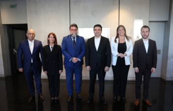 Ալեն Սիմոնյանի գլխավորած պատվիրակությունը Հունաստանում հանդիպել է Վասիլիս Իկոնոմուի հետ
