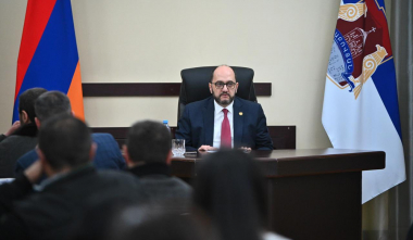 Արայիկ Հարությունյանը Աբովյանի համայնքապետարանում հանդիպել է ԼՂ-ից տեղահանված մեր հայրենակիցների հետ