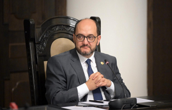 Ձևիստները Սյունիքում պարզել են, որ մեր հարևանն Ադրբեջանն է, իսկ Կապանի մոտով անցնում է սահմանը. Հարությունյան