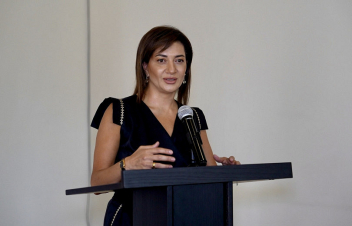 Առաջարկում եմ կրկին կարդալ պոեմը. գուցե պարզվի՝ Թոքմաջյանը դեռ մի բան էլ մե՞ղմ կոմպոզիցիա է ստացել. Հակոբյան