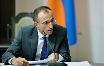 Կեղծ է տեղեկությունը՝ իբր Կառավարությունը քաղաքացիներին գումար է բաժանում. Թորոսյանը հերքել է տարածվող լուրերը