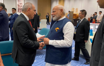 Համոզված եմ, որ մեզ կհաջողվի նոր մակարդակի բարձրացնել երկկողմ քաղաքական երկխոսությունը. Փաշինյանը՝ Մոդիին