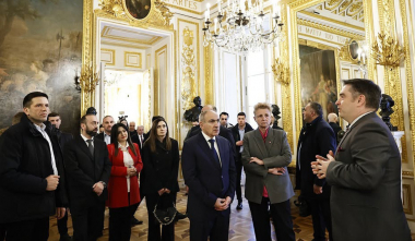 Վարչապետը շրջայց է կատարել Վարշավայի թագավորական ամրոց-թանգարանում